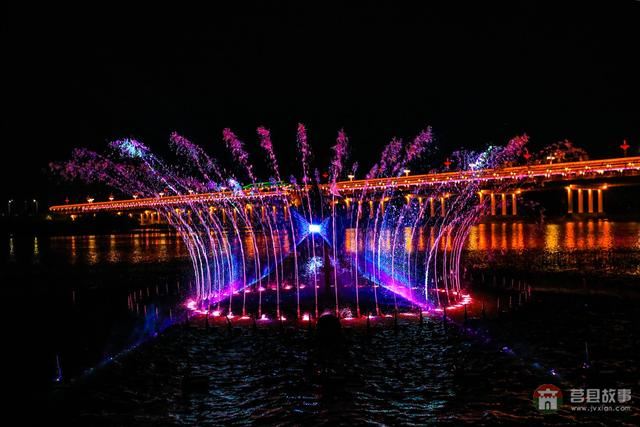 莒县沭河湿地公园，上演激光水幕音乐喷泉，真是太棒了